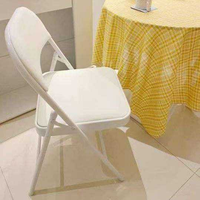Chaise pliante noire de style boutique avec structure métallique pour fêtes et restaurants