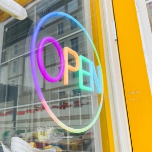 Enseigne néon LED ouverte personnalisable, lettres acryliques lumineuses flexibles et colorées pour décoration de magasin, entreprise ou festival - Product Image 4