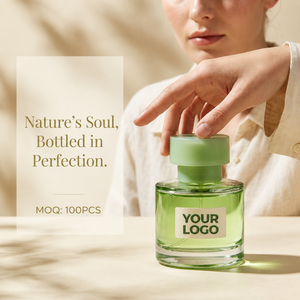 Parfum de luxe à marque privée, logo personnalisé, fragrance thé vert frais, bouteille avec bouchon vert menthe pour les centres de villégiature écologiques - Product Image 1