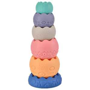 新款可叠放彩虹环玩具，适合0-24个月婴儿早期教育认知软橡胶牙胶玩具 - Product Image 5