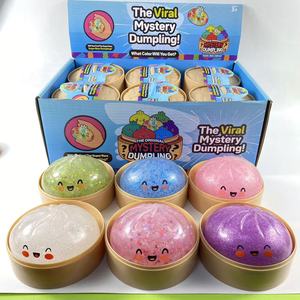 Ingrosso 2026 Nuovo Giocattolo Squishy a Forma di Raviolo Misterioso, Palla Antistress in TPR con Glitter, Regalo Fidget - Product Image 1