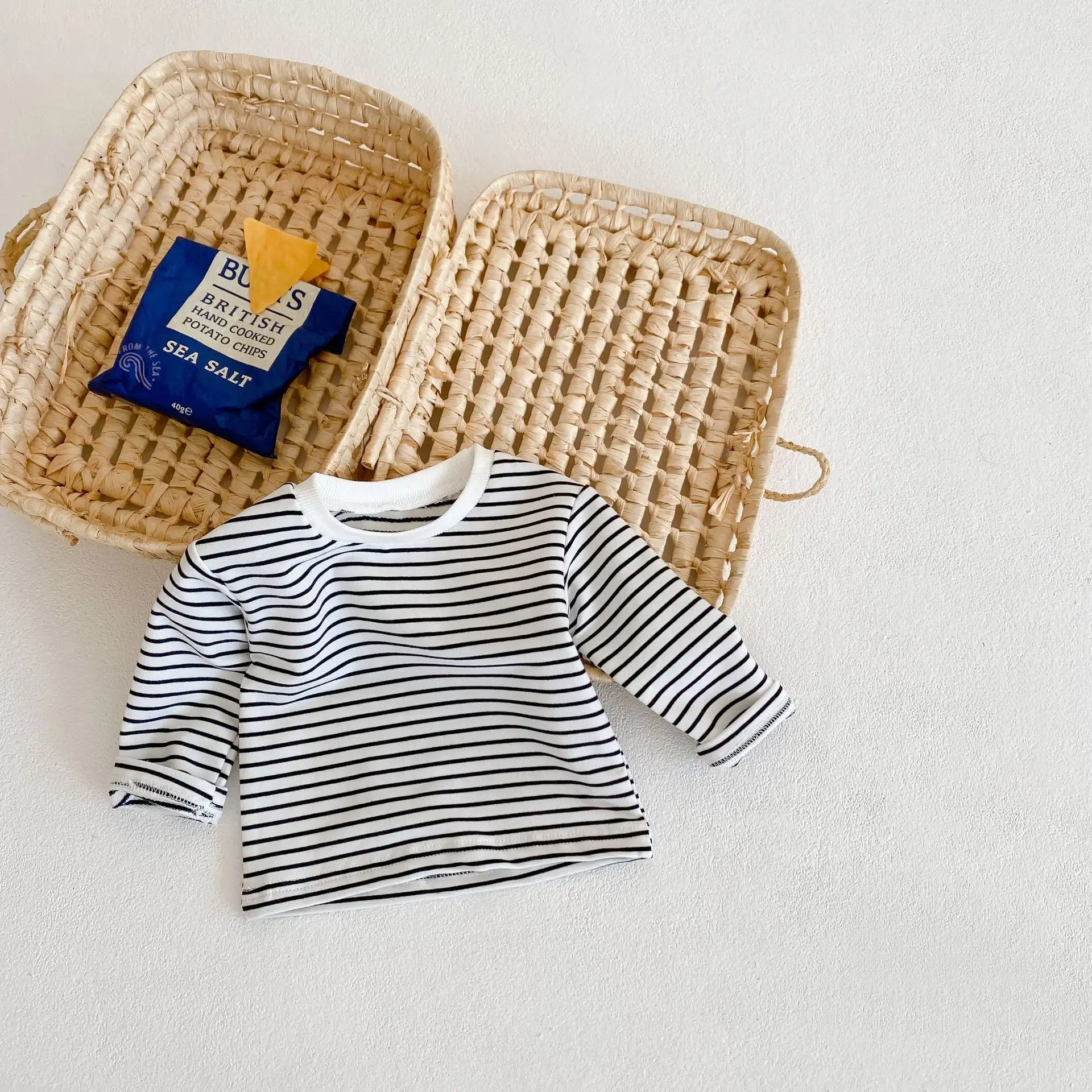 2022 new spring and autumn baby T-shirt round neck long-sleeved base shirt striped all-match long-sleeved T-shirt cotton top