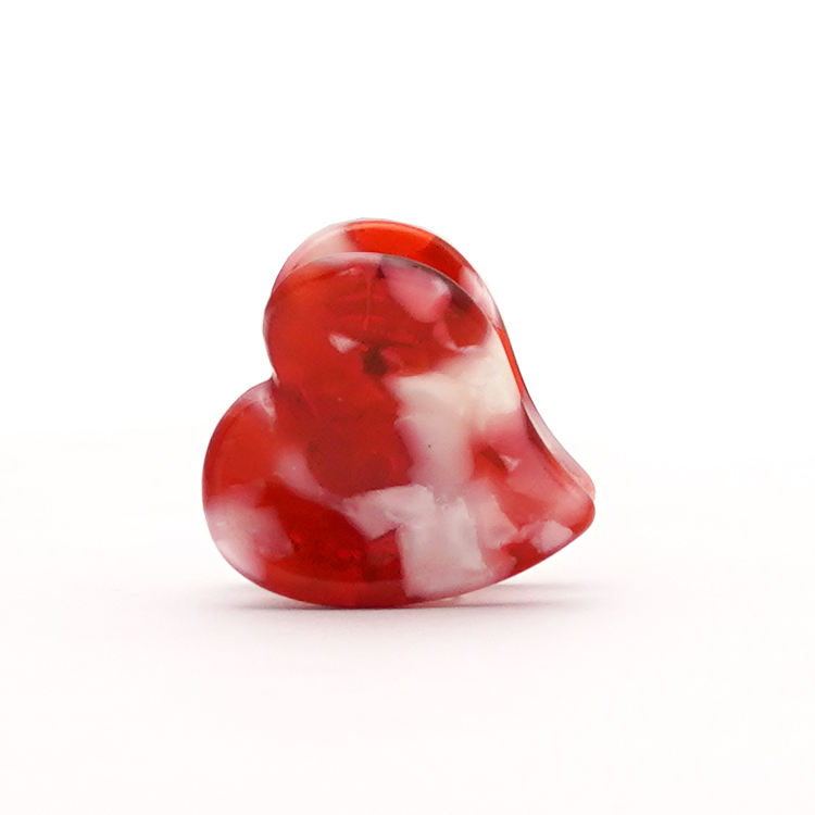 สีแดงเข้ม