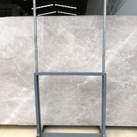 Dalles de marbre gris de château de lumière naturelle émaillées polies Carreaux de décoration intérieure extérieure en porcelaine Toit de sol de garage extérieur