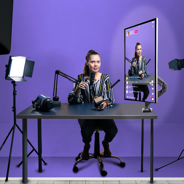 Big Screen LCD Touch Interactive Mobile Live Streaming Equipment for Tiktok Ins youtube Live Show