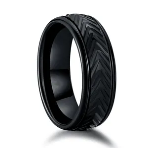 IP电镀黑色轮胎胎面设计，舒适剪裁款8MM钨男士戒指
