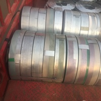 Bande d'emballage de toit en fer trempé à chaud, bande de bobine en acier, pour la construction de tuyau en acier fabriquée en chine, 10 pièces