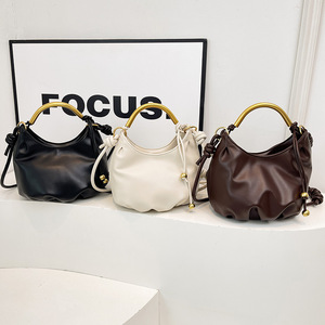 Supplier Terlaris <span class=keywords><strong>2026</strong></span> Tas Tangan Wanita Model Terbaru Desain Sederhana Tas Jinjing Lucu untuk Wanita Tas Selempang Wanita Grosir Laris - Product Image 1