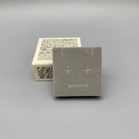 Boîte à bijoux en relief Shengcan avec insert en mousse éponge, emballage cadeau pour collier, boucles d'oreilles, boîte en papier