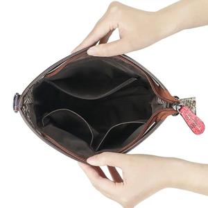 Bolsos cruzados de cuero genuino AndoBag, bolso de hombro de gran capacidad con costuras de color, bolso tipo satchel para mujer 3094 - Product Image 3