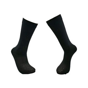 Collants en <span class=keywords><strong>nylon</strong></span> transparent <span class=keywords><strong>haut</strong></span> <span class=keywords><strong>de</strong></span> <span class=keywords><strong>gamme</strong></span> pour femmes, design léger et confortable avec technologie anti-accrocs - Product Image 5