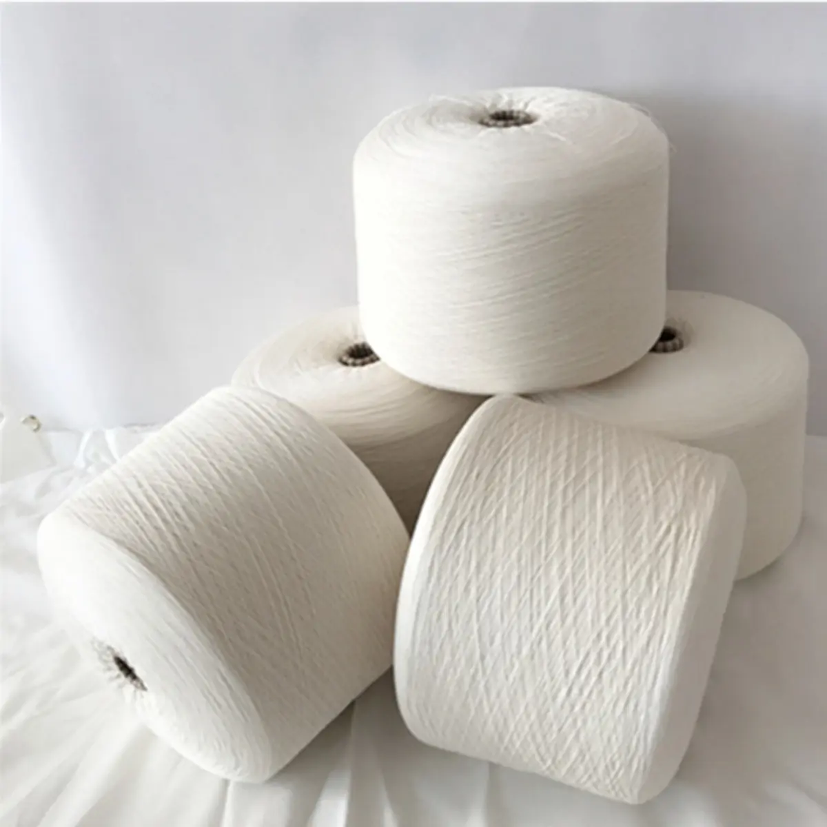 Charmkey hot sale raw white 100% cotton combed cotton yarn 80S /2