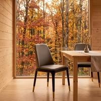 Chaise de salle à manger moderne en cuir PU marron pour salle à manger