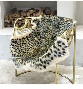 Alfombra Moderna para Dormitorio o Sala de Estar, Diseño de Leopardo, Tejida en Poliéster, Estampado Animal, Pelo Alto y Fino, Lavable a Máquina - Product Image 1