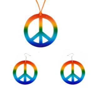 Ensemble de cinq pièces de style lourd des années 1960 PESENAR: accessoires colorés, objets de teinture et guirlandes de tournesol - Product Image 5