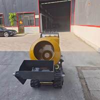 Nouveau modèle de mini-bétonnière autoportante hydraulique diesel sur chenilles pour chantier de construction en espace restreint et infrastructures