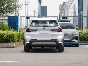 Mejor <span class=keywords><strong>precio</strong></span> 2023-2025 Nuevo <span class=keywords><strong>iX1</strong></span> eDrive25L X 2WD, b-mw SUV eléctrico, cinco plazas, oferta por tiempo limitado, coche de mano izquierda - Product Image 3
