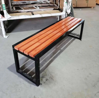 Banc de parc extérieur au design moderne Banc de jardin en bois pied en fer Direct Deal chaises de jardin en fonte