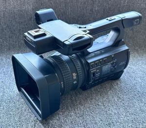 กล้องวิดีโอแบบมือถือ SONYss PXW Z150 ระดับมืออาชีพ ความละเอียด 4K ซูมออปติคอล 12 เท่า บันทึกวิดีโอแบบ XAVC พร้อมจัดส่ง - Product Image 1