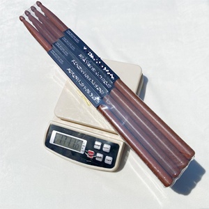 Großhandel Rote Sandelholz-Trommelstöcke mit Schwerkraftgriff, offener Handgelenkshalterung, 5A-Qualität, hergestellt in China, Fabrikverkauf - Product Image 4