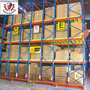 Sistema de Estanterías para Palets con Acceso Directo para Almacenamiento de Alta Densidad en Almacenes Frigoríficos y Centros de Distribución Logística - Product Image 1