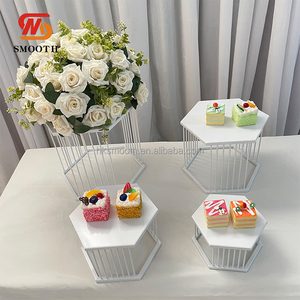 แท่นวางขนมหวานงานแต่งงานแบบเรียบหรู กล่องทรงลูกบาศก์ก้นโปร่ง สำหรับตกแต่งงานแต่งงาน - Product Image 1