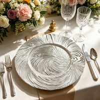 Assiette de Présentation Moderne en Plastique Doré à Motif Spirale, Écologique et Personnalisable – Idéale pour Fêtes, Mariages, Hôtels et Banquets – Meilleure Vente