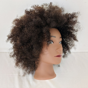 Tête de mannequin afro bouclée de 18 pouces <span class=keywords><strong>pour</strong></span> la pratique du tressage, 100% cheveux humains, poupée d'entraînement en cosmétologie Minkin <span class=keywords><strong>pour</strong></span> <span class=keywords><strong>coiffeur</strong></span> - Product Image 5