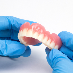 Résine de base pour prothèses dentaires de haute précision, faible rétrécissement, surface lisse - Product Image 3