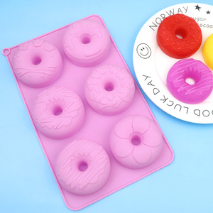 <span class=keywords><strong>Mini</strong></span> poêle à beignets en <span class=keywords><strong>silicone</strong></span> à 6 cavités pour la cuisson <span class=keywords><strong>moule</strong></span> à anneau de pêche antiadhésif et résistant à la chaleur pour gâteau beignet <span class=keywords><strong>Muffin</strong></span> - Product Image 4