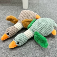 Jouets pour chiens en gros, résistants aux morsures, pour le soulagement du stress et l'élimination de l'ennui, en forme de canard sauvage coloré, avec son, pour animaux de compagnie