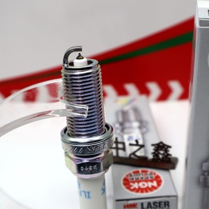 Bougie d'allumage d'origine NGK ILFER7C8EG/91898 Allumage neuf - Product Image 4