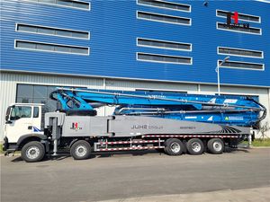 Bomba de Concreto para Maquinaria de Construcción, Motor de Alta Eficiencia de Marca Reconocida, Fabricada en China, Camión Bomba con Pluma de 70m - Product Image 3