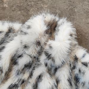 Giacca in Ecopelliccia Personalizzata OEM, Moda Streetwear, Cappotto a Maniche Lunghe per Uomo e Donna - Product Image 2