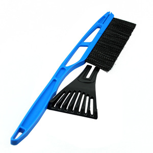 Car Snow Brush 42.5Cm With Ice Scraper For Winter Vehicle Deicing And Defrosting - Product Image 3