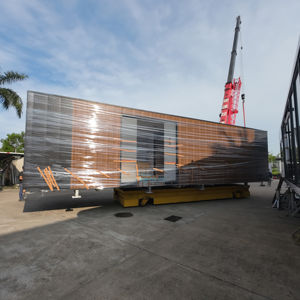 Toilettes de douche accessibles en fauteuil roulant-Unité tout-en-un conforme à l'ADA Lumière anti-germe pour les camps hospitaliers Capteur hygiénique - Product Image 1