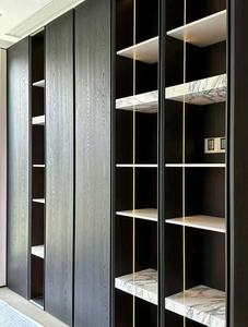 Mobili su Misura in Materiali Ecologici, Vetrina/Libreria con Bordi in PUR, Design Moderno per Soggiorno - Product Image 3