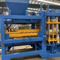 Presse à blocs hydraulique 8-15 pour la production de briques et de pavés en béton