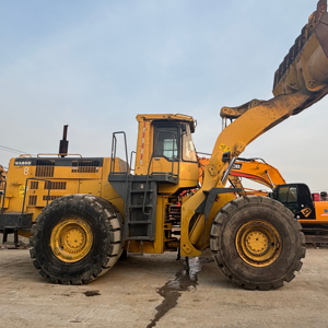 WA600-6 KOMATSU d'occasion à bas prix en bonne condition WA600-8 vente Grande chargeuse sur pneus avant Komatsu WA600 d'occasion d'origine japonaise - Product Image 1