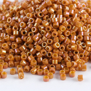 <span class=keywords><strong>Perles</strong></span> <span class=keywords><strong>de</strong></span> rocaille cylindriques Miyuki Delica 11/0, haute résistance <span class=keywords><strong>de</strong></span> la couleur, 10g/flacon, <span class=keywords><strong>perles</strong></span> en verre <span class=keywords><strong>de</strong></span> qualité supérieure pour la création <span class=keywords><strong>de</strong></span> bijoux DIY - Product Image 4