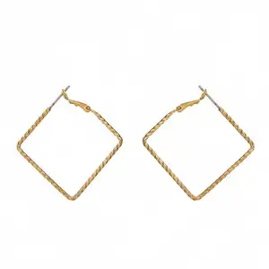 Hot Koop Populaire Ontwerpen 16K Gold Vierkante Vorm Earring Hoops Met Goedkope Prijs
