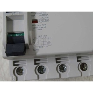 Plc 23382 Residual Current Circuit Breaker <strong>Id</strong> 4p 40 a Class <strong>30</strong> <strong>Ma</strong> for Warranty Product - Product Image 2