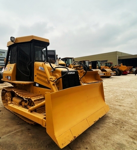 Tractor de cadenas Caterpillar D5K en buen estado - Product Image 5