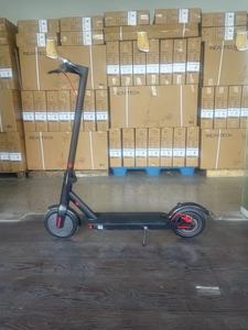 Scooter Eléctrico para Adultos de 36V 250W, Scooter Eléctrico Plegable de 8.5 Pulgadas, Scooter Portátil para Viajes Urbanos - Product Image 5