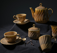 Assiette à dîner en porcelaine de chine fine d'os de luxe en gros pour restaurants hôtels vaisselle en céramique écologique pour le marché américain