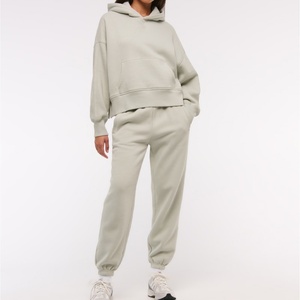 ชุดเซ็ตฮู้ดดี้โอเวอร์ไซส์สำหรับผู้หญิง 2 ชิ้น เสื้อสเวตเชิ้ตผ้าฝ้ายฟลีซ กางเกงขาสั้น ชุดลำลองสำหรับฤดูใบไม้ผลิ เสื้อคลุมสวมหัวสำหรับใส่กลางแจ้ง - Product Image 6