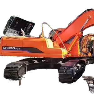 Excavadora de cadenas Doosan DH300LC-7 naranja, equipo de construcción hidráulico de alta resistencia - Product Image 1