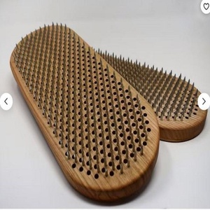 Tabla Sadhu de Madera para Entrenamiento de Meditación y Masajeador de Pies - Product Image 3