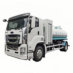 Camion-citerne Isuzu FVR 6 roues 12 m³ le plus vendu pour le lavage des rues et l'aménagement paysager municipal - Product Image 1