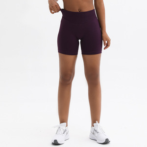 Pantalones cortos deportivos de yoga para mujer, transfronterizos, de cintura alta, control de abdomen, realce de glúteos, ajuste regular, de nailon y elastano - Product Image 3